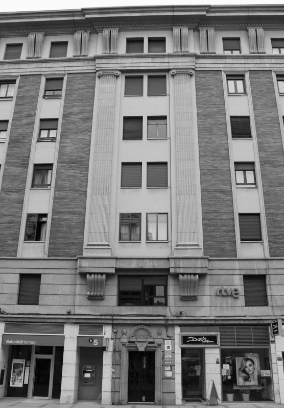 EDIFICIO C/ ORDOÑO II nº 28-30