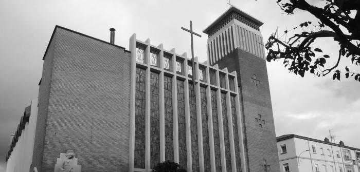 IGLESIA DE JESÚS DIVINO OBRERO