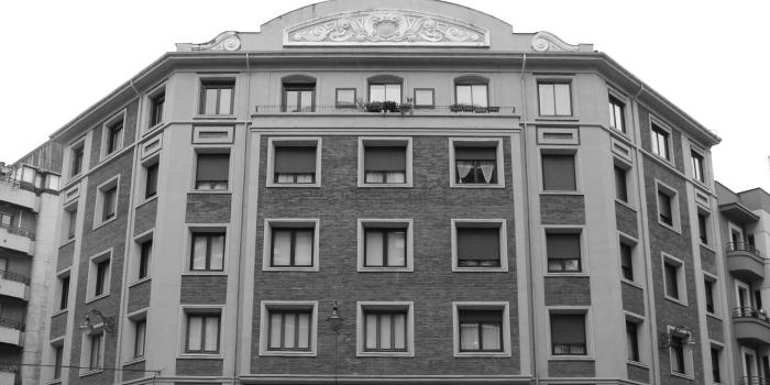 EDIFICIO C/ REPÚBLICA ARGENTINA nº 12